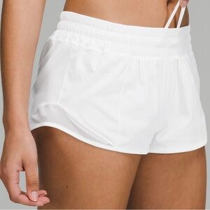 Lululemon Hotty Hot shorts 2.5in White
